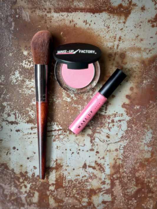 BLOOM & BLUSH